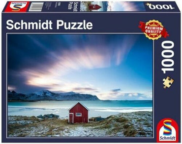 Puzzle: Hut at the Atlantic Coast